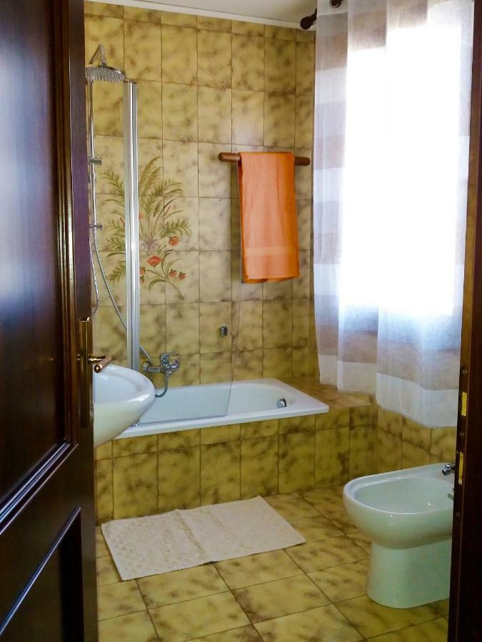 Bamboo Rooms Cartiera Reali Luaran gambar